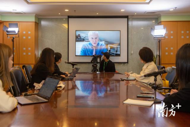 粤洋记 比利时前首相.jpg